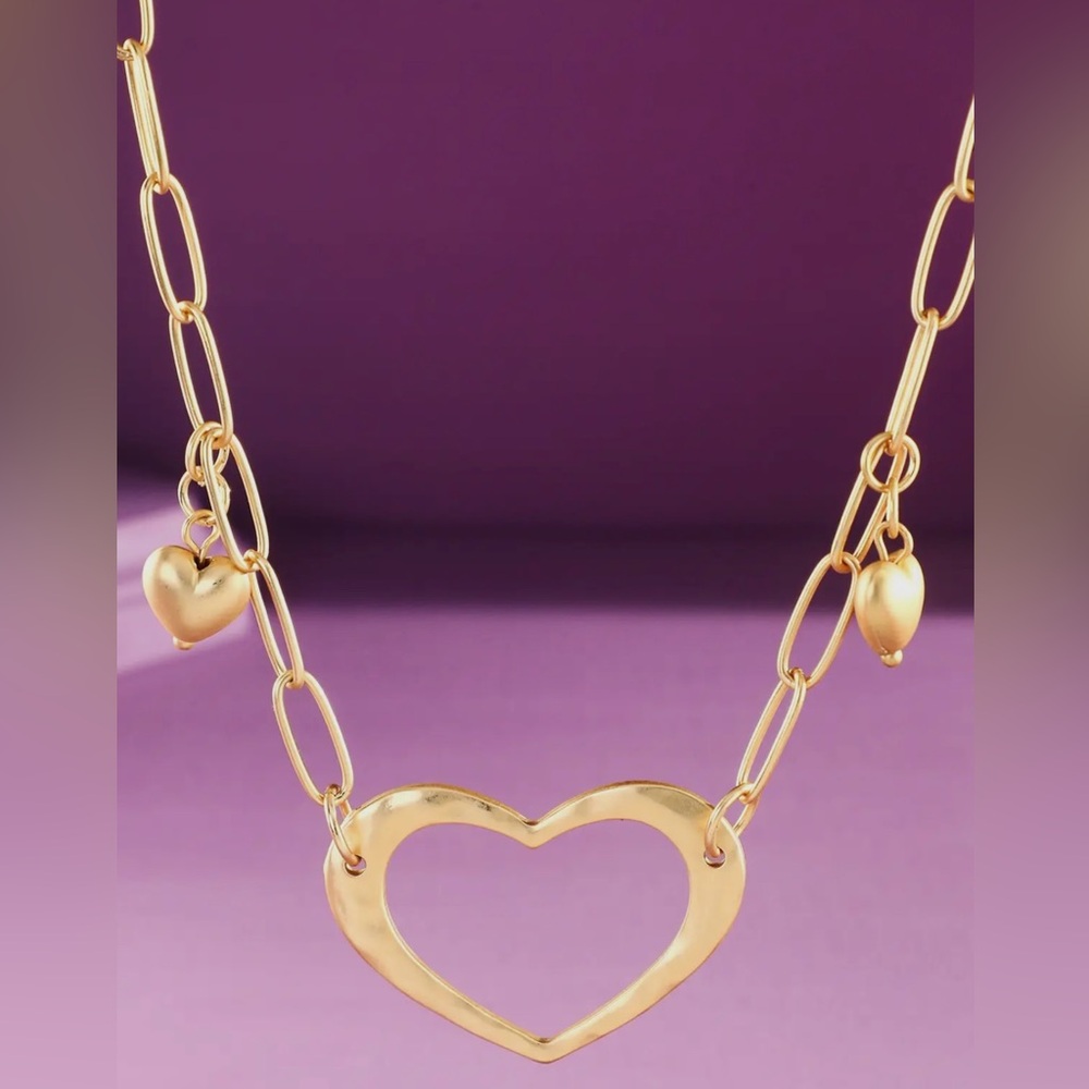 Gold Heart Pendant Necklace NWT